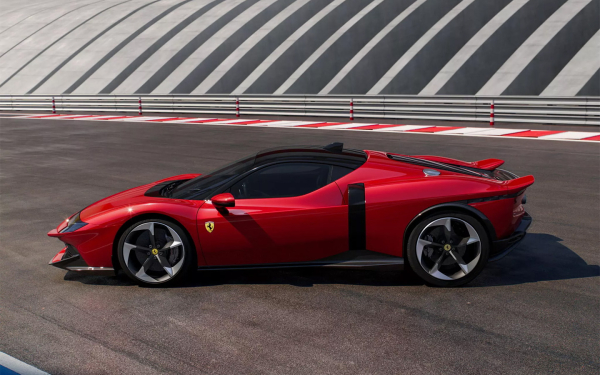 
            Ferrari показал самый мощный серийный суперкар 849 Testarossa
        