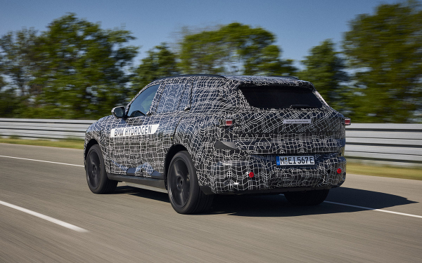 
            Запрет «правого руля», последствия «утиля» и новый BMW X5. Итоги недели
        