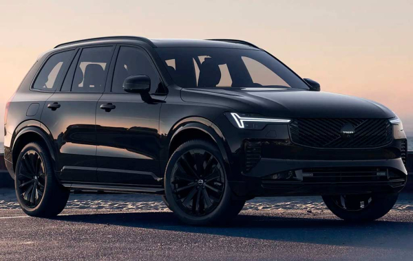 Флагманский кроссовер Volvo XC90 получил черную спецверсию «Black Edition»