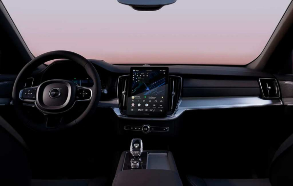 Флагманский кроссовер Volvo XC90 получил черную спецверсию «Black Edition»