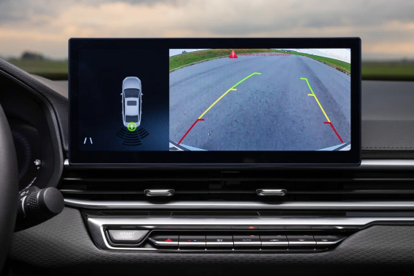 
            Дешевле, но лучше Geely Emgrand. Мы покатались на новом Belgee S50
        